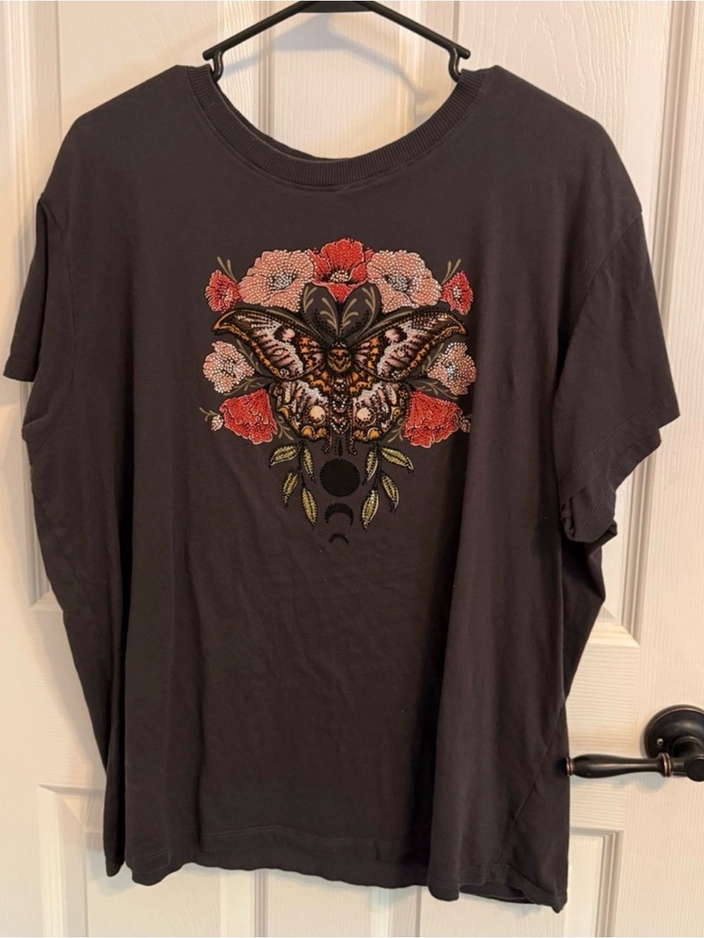 Torrid Heritage Moth Floral Celestial Graphic Tee Washed Black XL